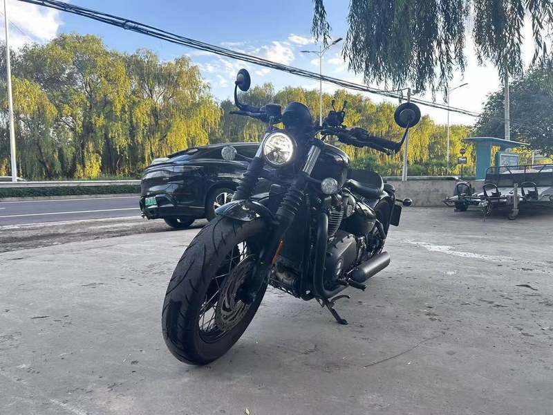二手凯旋Bonneville Bobber