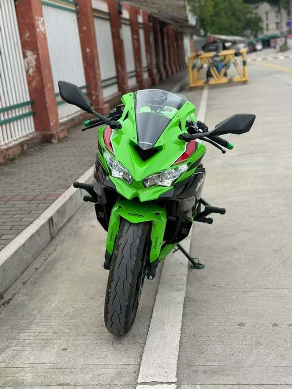 二手川崎ZX-4R