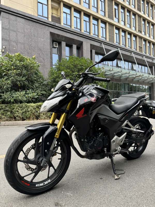 二手五羊本田CB190R 暴锋眼