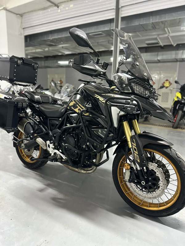 二手贝纳利TRK702