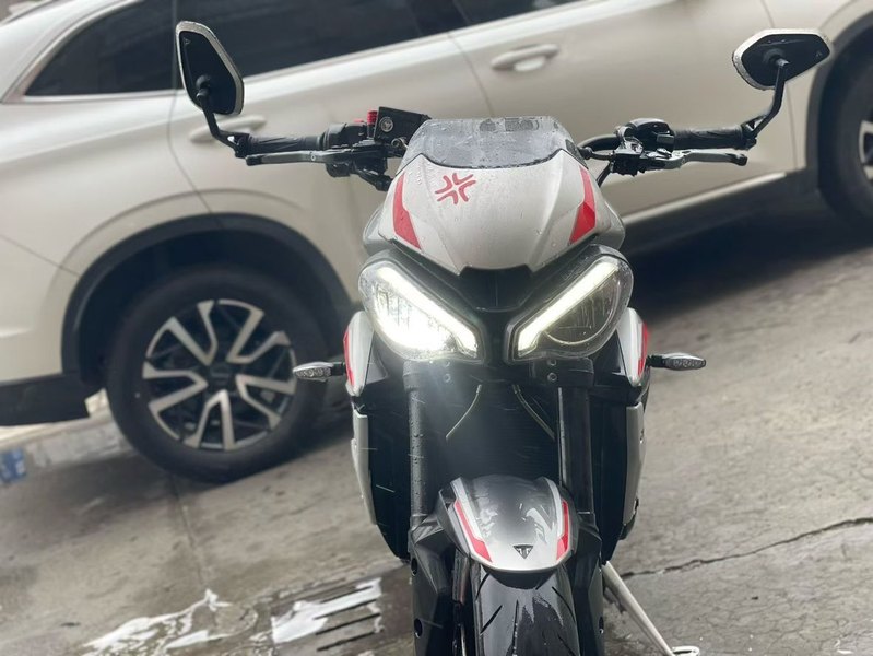 二手凯旋Street Triple 765