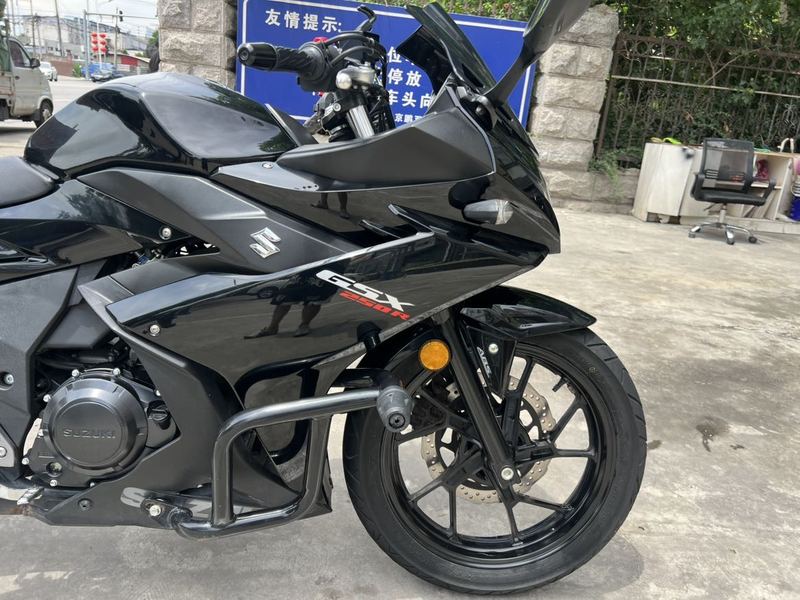 二手豪爵铃木GSX250R