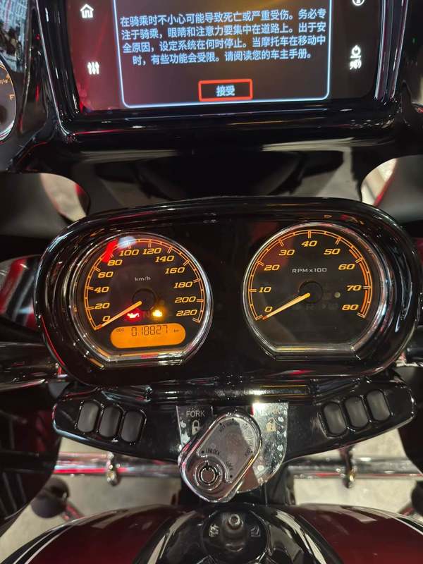 二手哈雷戴维森公路滑翔 Road Glide