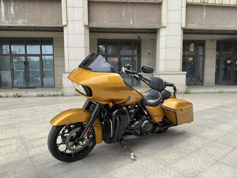 二手哈雷戴维森公路滑翔 Road Glide