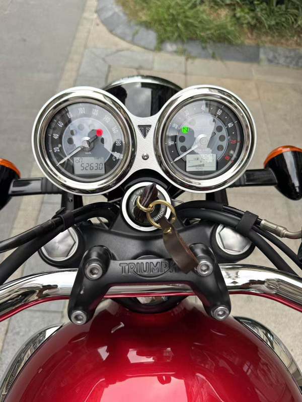 二手凯旋Bonneville T100