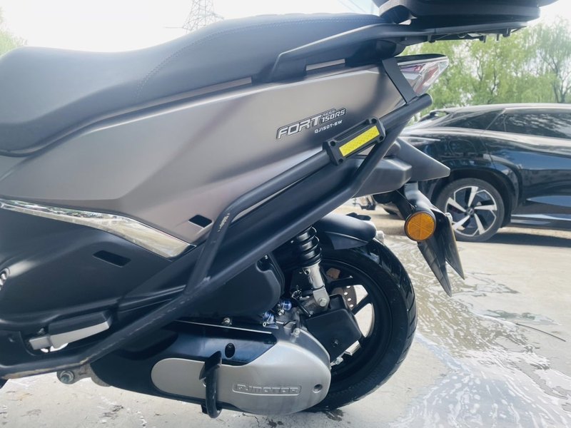 二手QJMOTOR鸿150RS