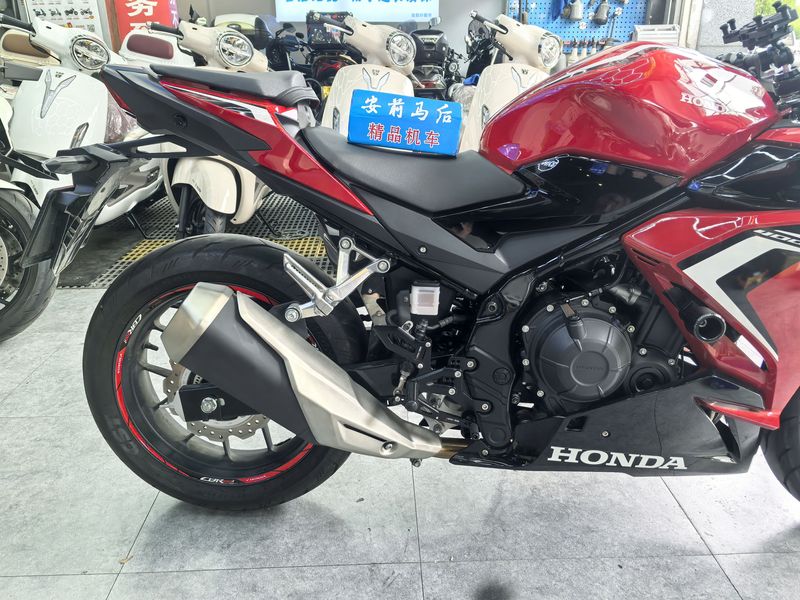 二手本田CBR400R