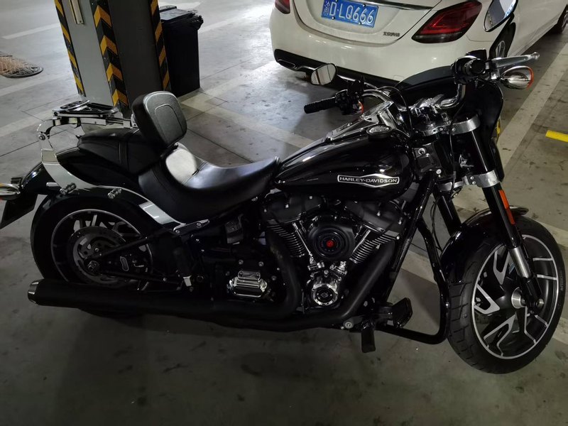 二手哈雷戴维森凌动滑翔 Sport Glide