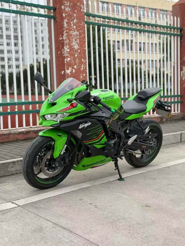 二手川崎ZX-4R