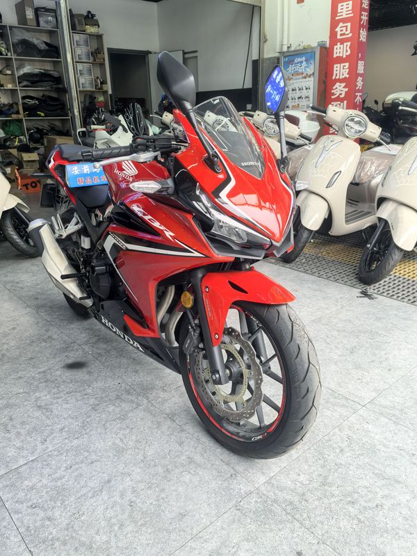 二手本田CBR400R