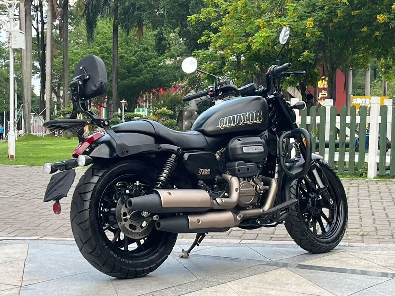 二手QJMOTOR闪300