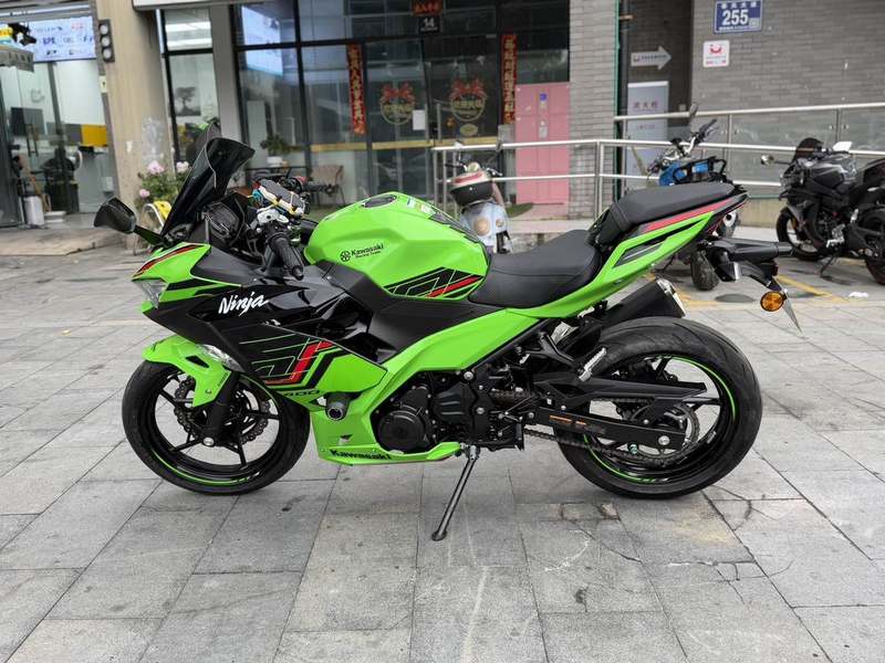 二手川崎Ninja 400