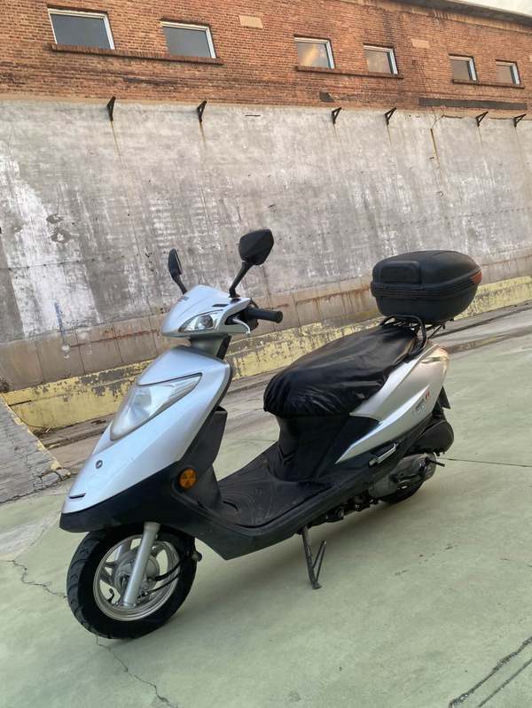 二手济南铃木瑞梦 UM125