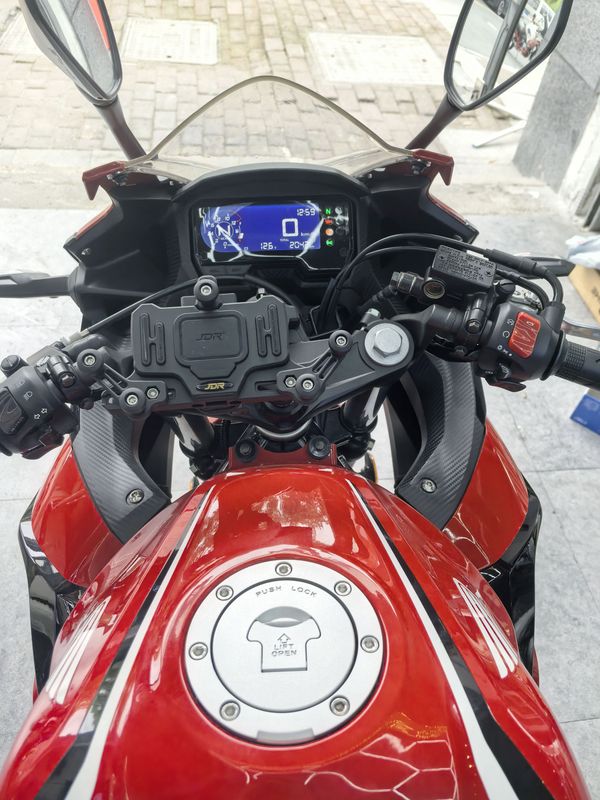 二手本田CBR400R