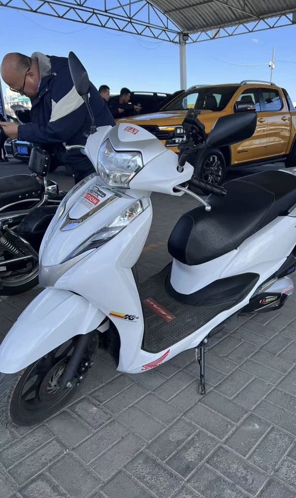 二手五羊本田Lead125