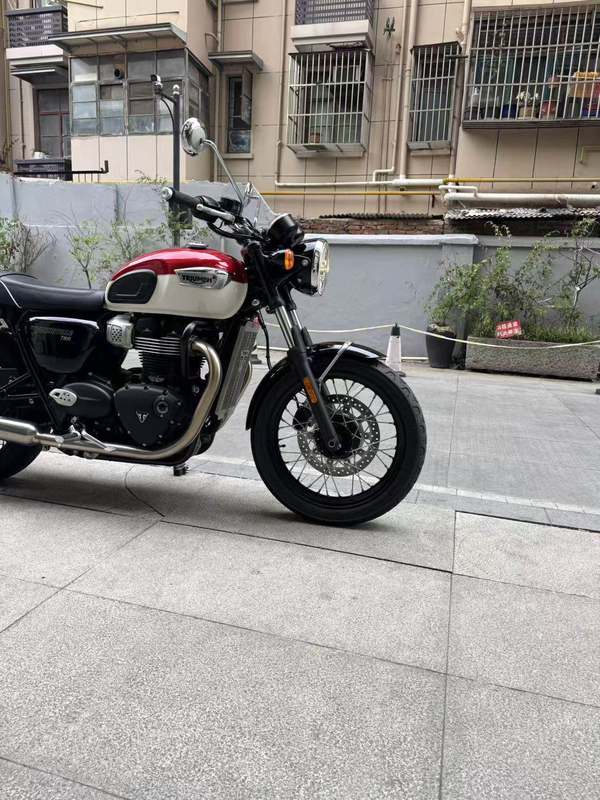 二手凯旋Bonneville T100