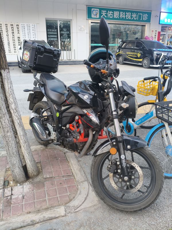 二手济南铃木极客飒 Gixxer 155 NK