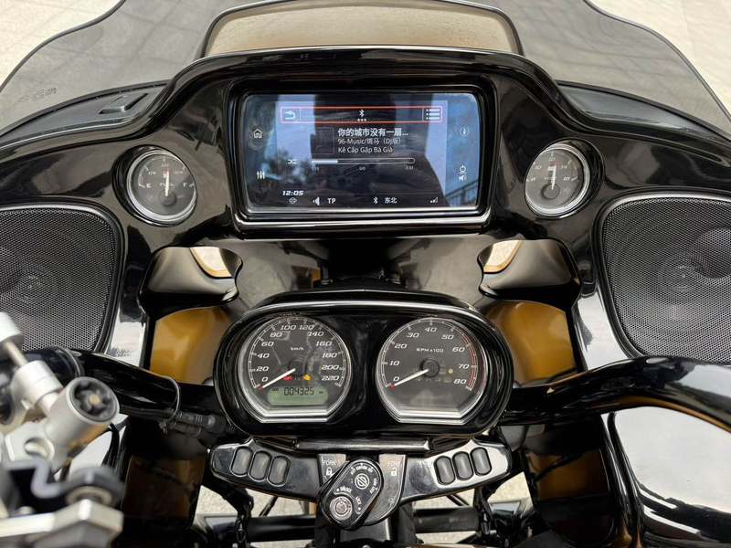 二手哈雷戴维森公路滑翔 Road Glide