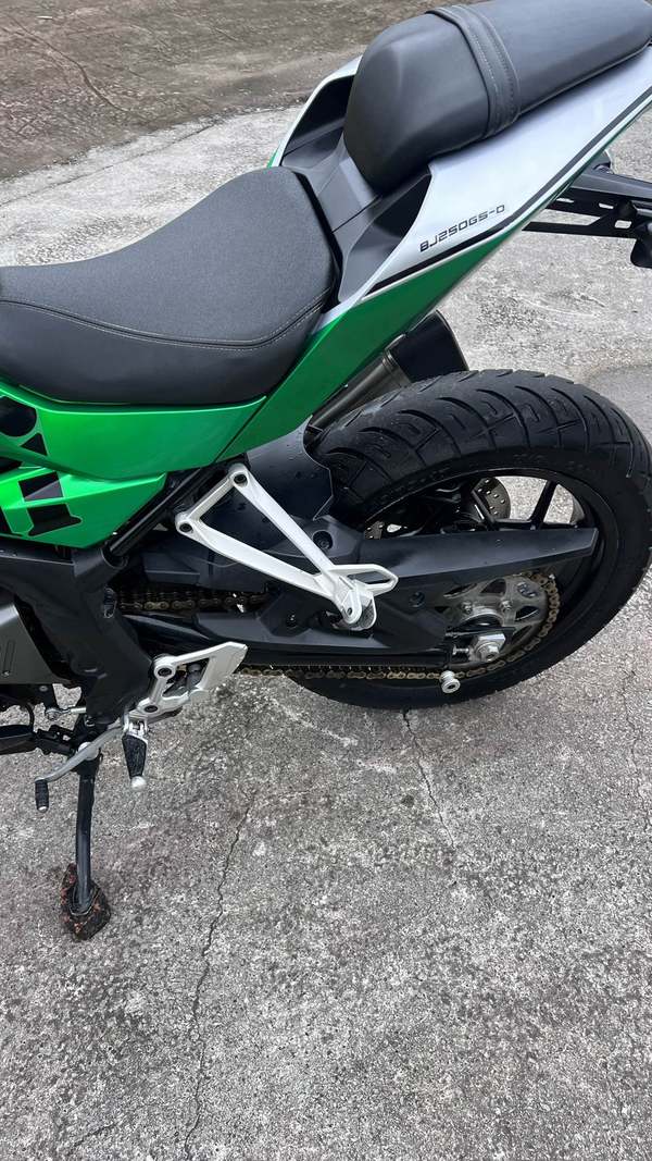 二手贝纳利龙卷风 Tornado 252R