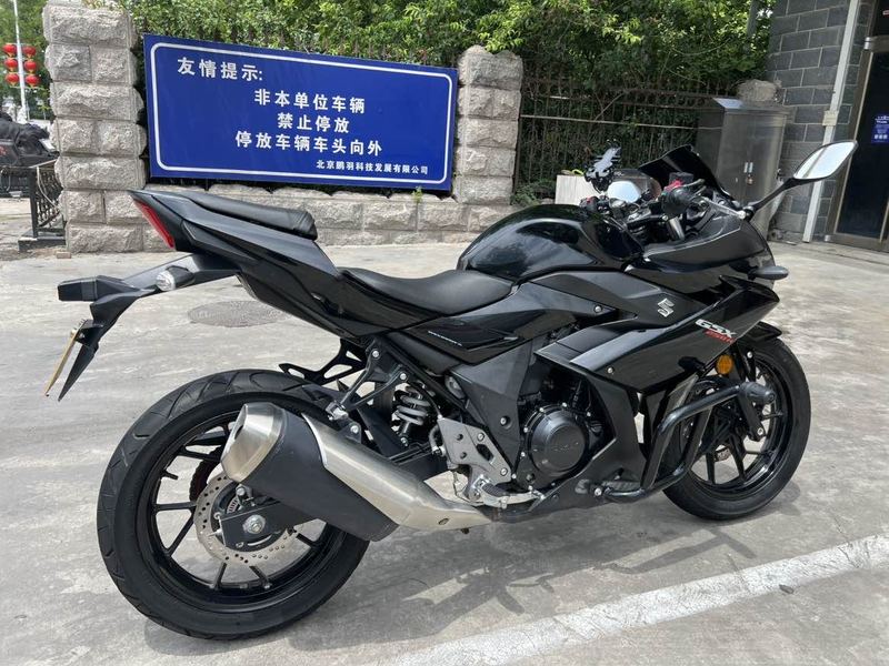 二手豪爵铃木GSX250R