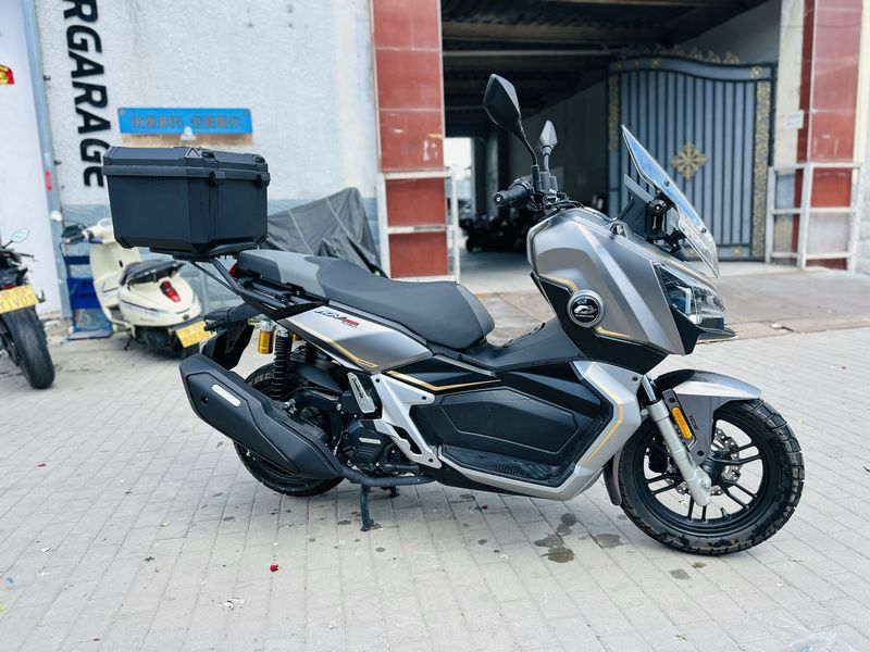 二手QJMOTOR鸿250ADV