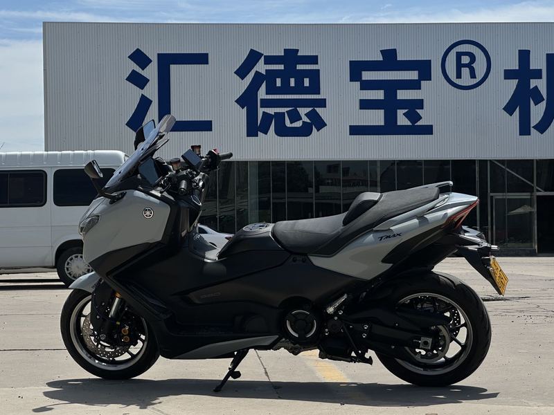 二手雅马哈TMAX
