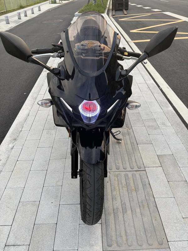 二手豪爵铃木GSX250R