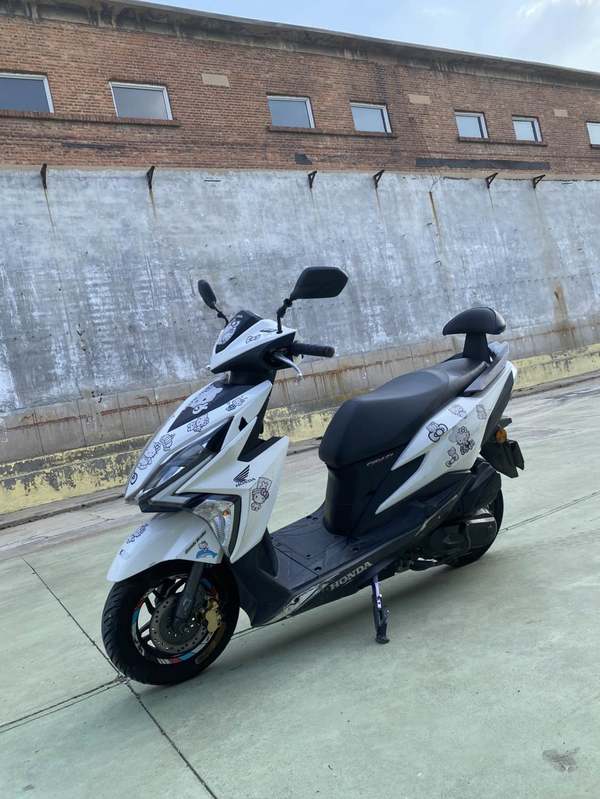 二手新大洲本田裂行 RX125Fi