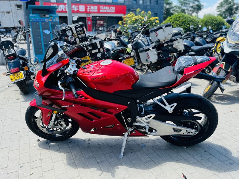 二手张雪机车820RR