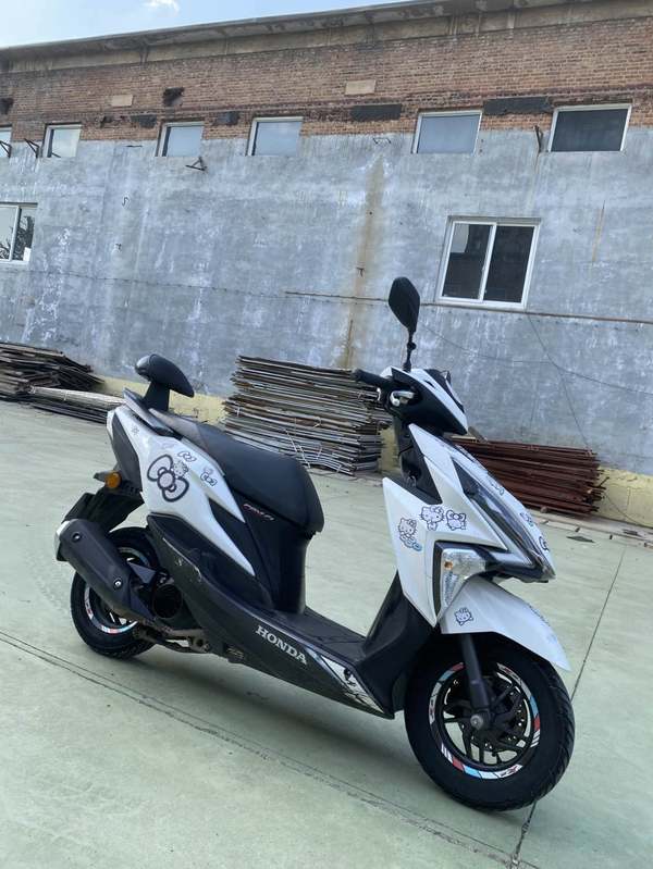 二手新大洲本田裂行 RX125Fi