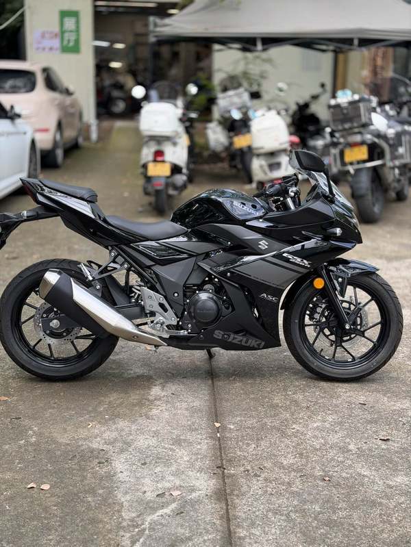 二手豪爵铃木GSX250R
