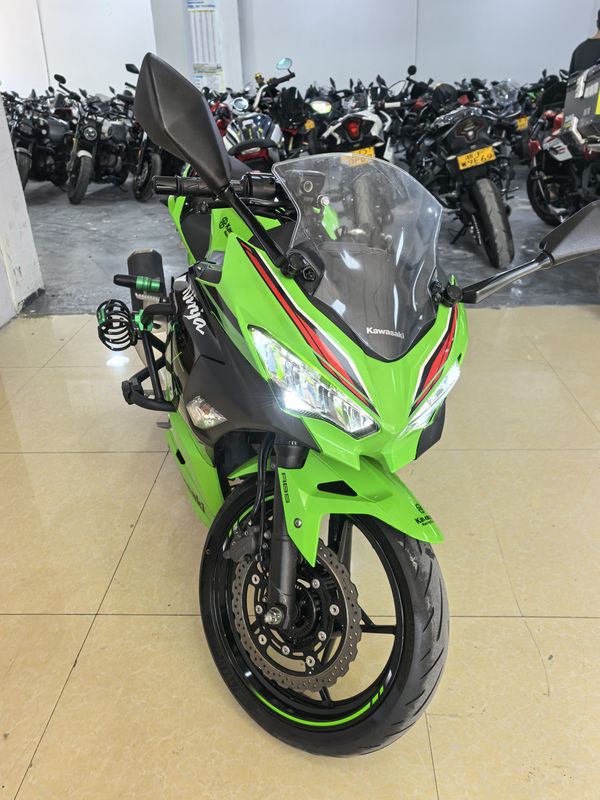 二手川崎Ninja 400