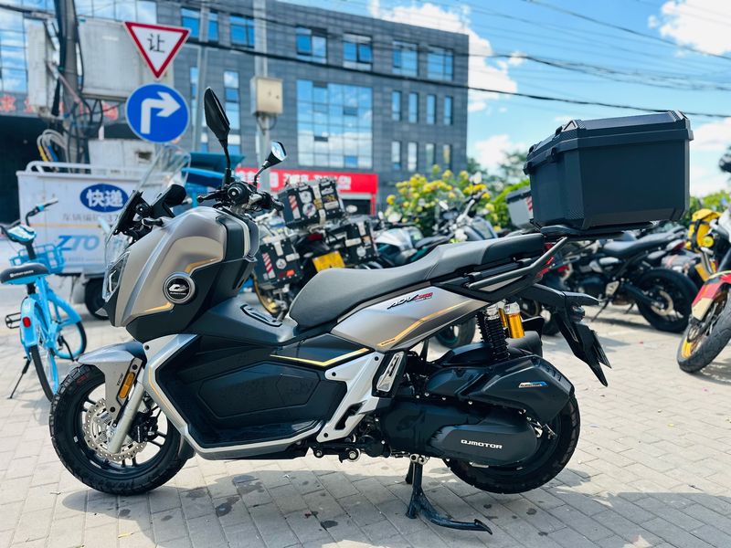 二手QJMOTOR鸿250ADV