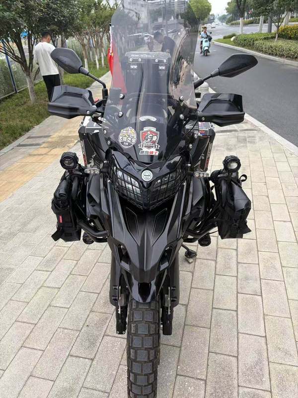 二手贝纳利金鹏 TRK502