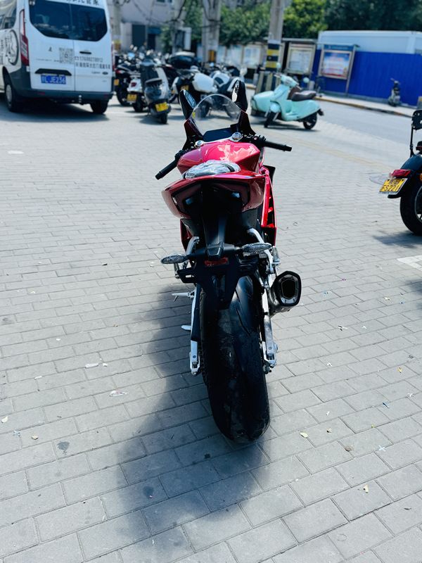 二手张雪机车820RR