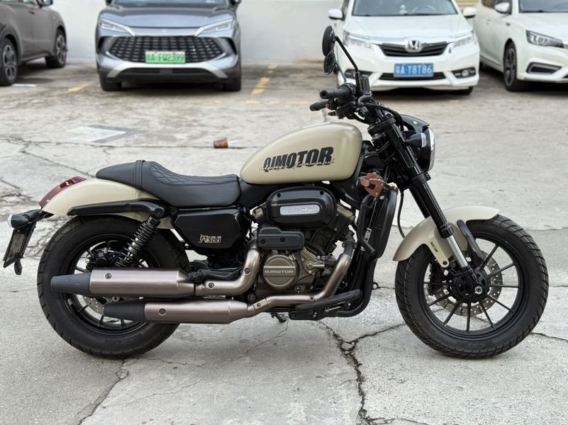 二手QJMOTOR闪300