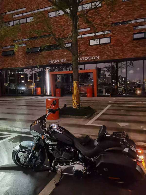 二手哈雷戴维森凌动滑翔 Sport Glide