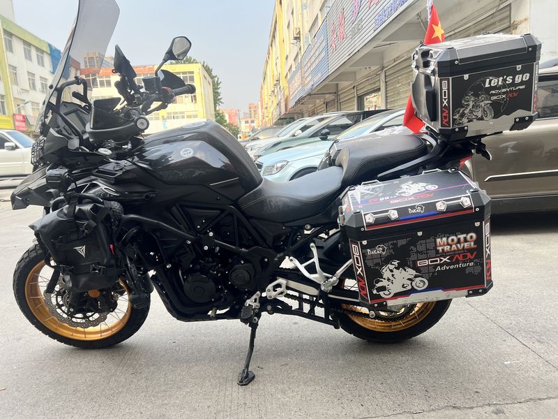 二手贝纳利金鹏 TRK502