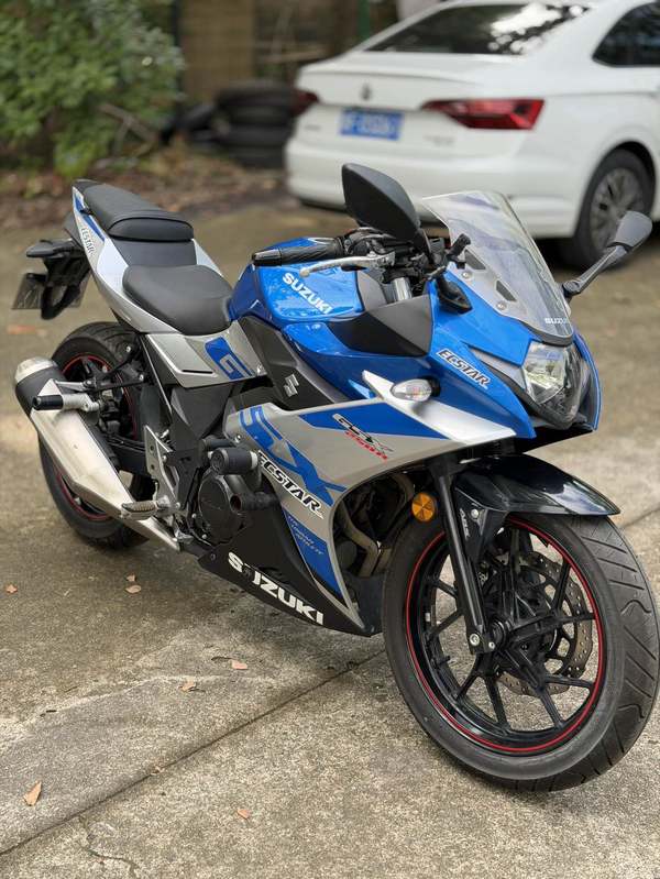 二手豪爵铃木GSX250R