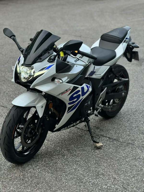 二手豪爵铃木GSX250R