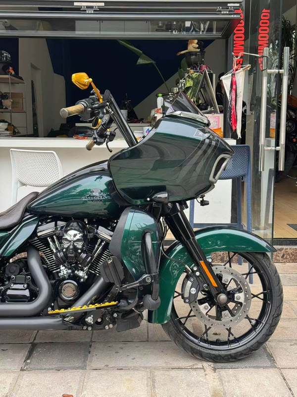 二手哈雷戴维森公路滑翔 Road Glide
