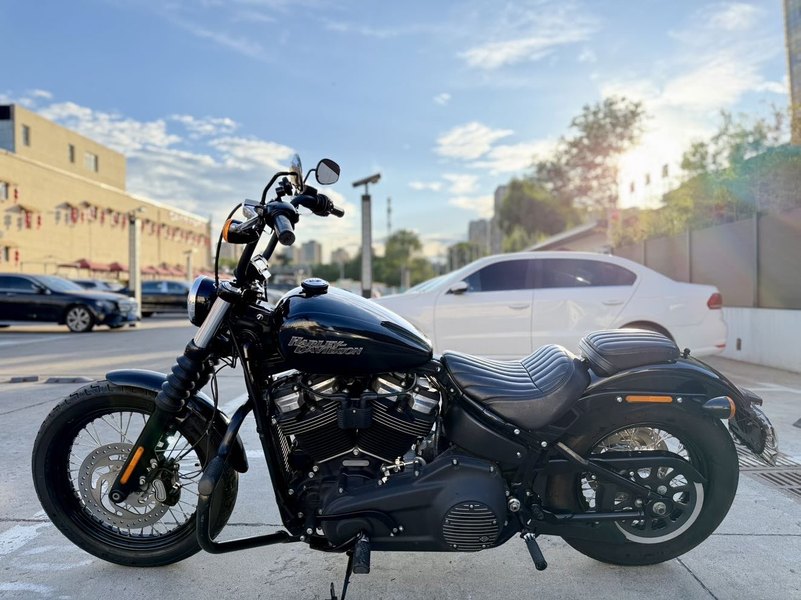 二手哈雷戴维森街霸 Street Bob