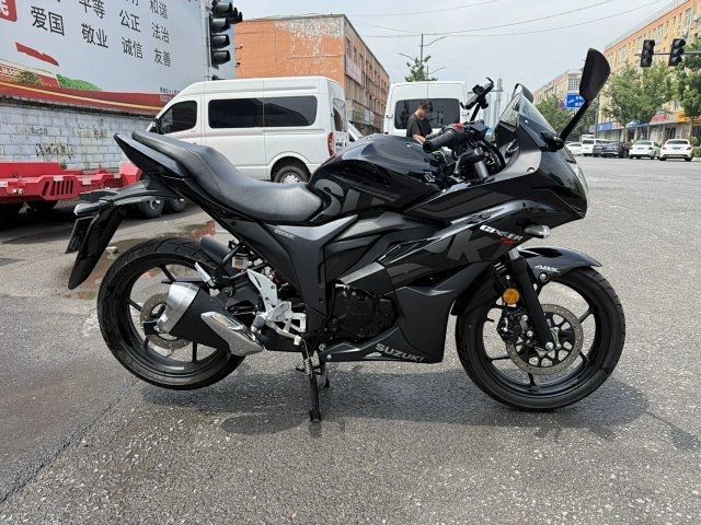 二手济南铃木极客飒 Gixxer 155