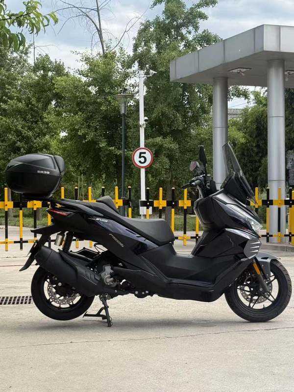 二手无极SR250GT