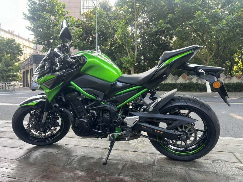 二手川崎Z900
