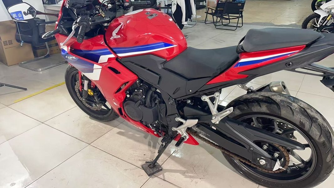二手本田CBR400R