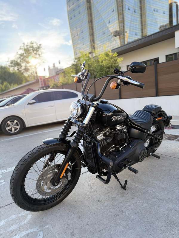 二手哈雷戴维森街霸 Street Bob
