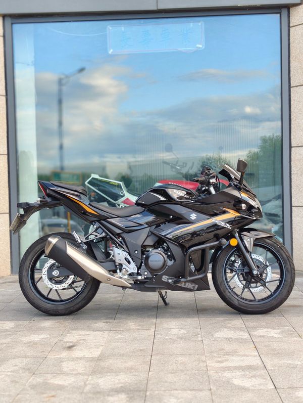 二手豪爵铃木GSX250R