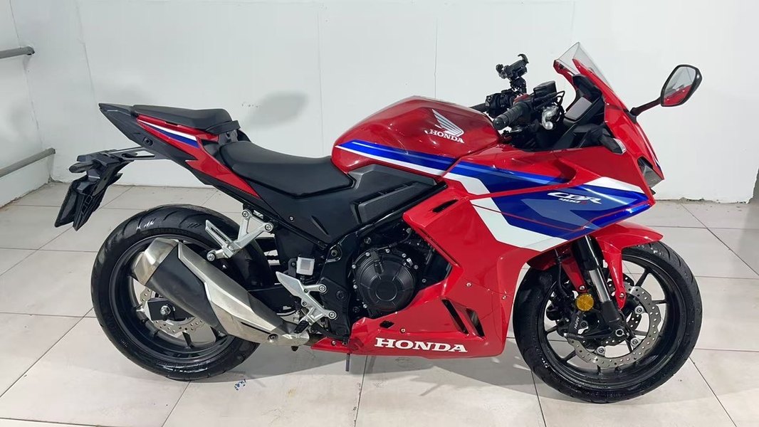 二手本田CBR400R
