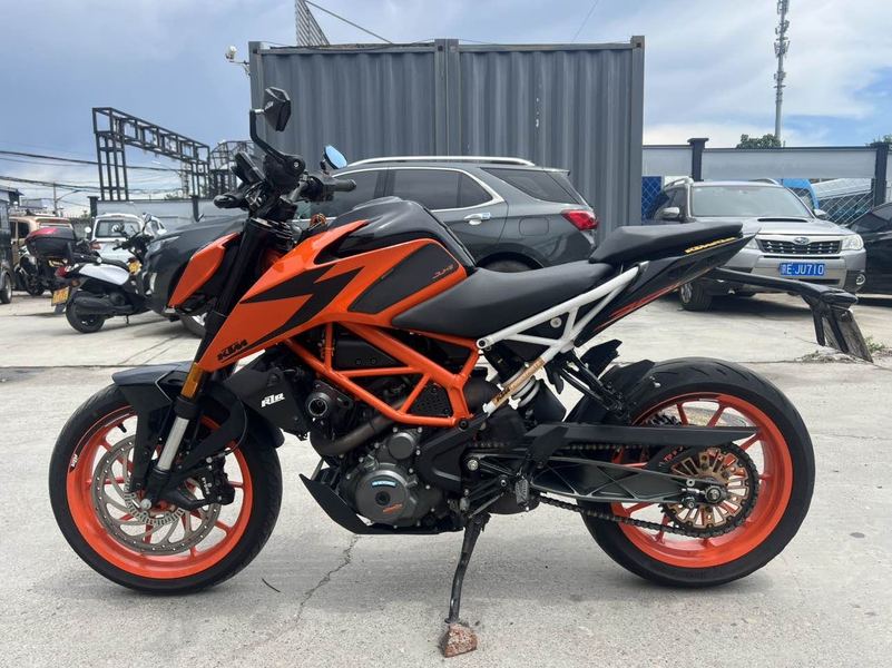 二手KTMR2R390 Duke